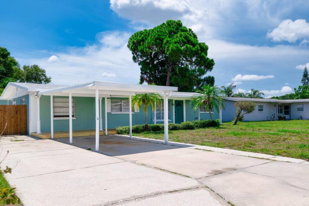 Relaxing Pool Home For Family Getaway Close To Tampa Zoo, Busch Gardens, Restaurants And Shopping! Esterno foto